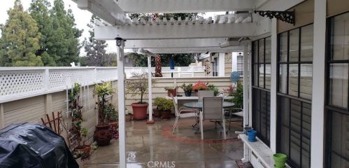 4 Silkgrass, Irvine CA  92614-7082 exterior