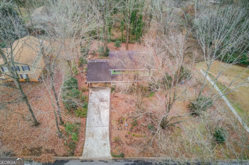 1767 Grandeus Ln, Stone Mountain, GA 30087-3249