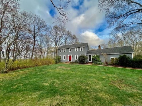 27 Bull Hill Rd, East Hampton, CT 06447-1527