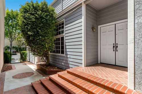 2671 Bayport Dr, Torrance, CA 90503-8923