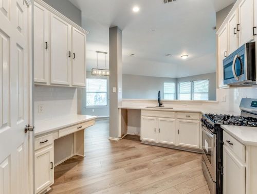 5720 Barrier Reef Dr, Fort Worth TX  76179-7548 exterior