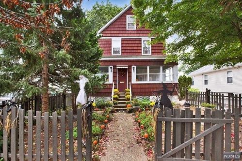 31 Baldwin Pl, Bloomfield, NJ 07003-6008
