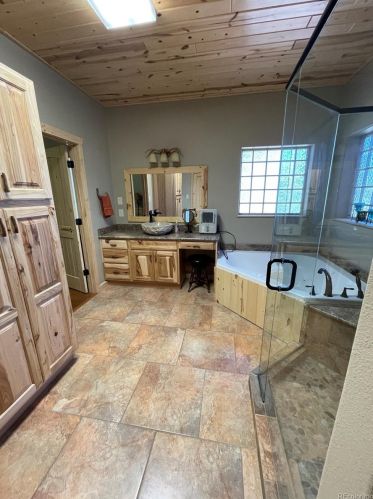 2221 Sigler Dr, Sangre De Cristo Ranches CO exterior