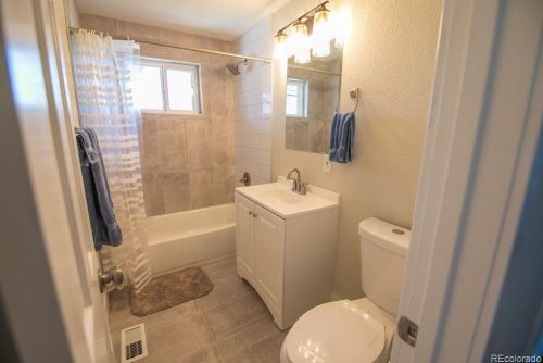 7121 Canosa Ct, Westminster CO  80030-5640 exterior