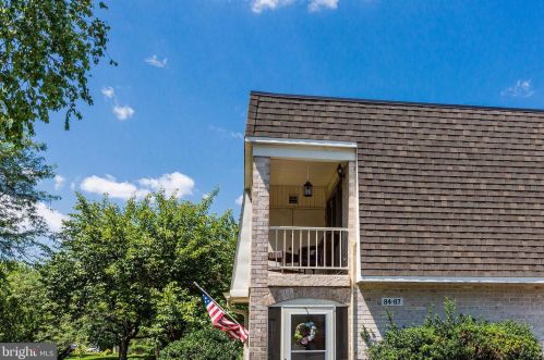 85 Valleybrook Dr, Lancaster PA  17601-4612 exterior