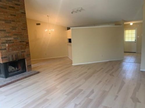 133 Bancroft Dr, Garland TX  75040-8842 exterior