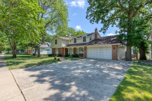 107 Hickory Ave, Hanover Park, IL 60103-4004