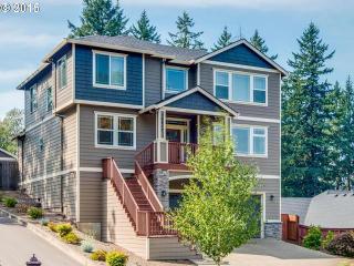 16837 Knoll Ridge Ter, Portland, OR 97267-5540