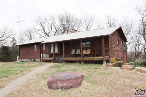 17918 98th Rd, Hoyt, KS 66440-9027