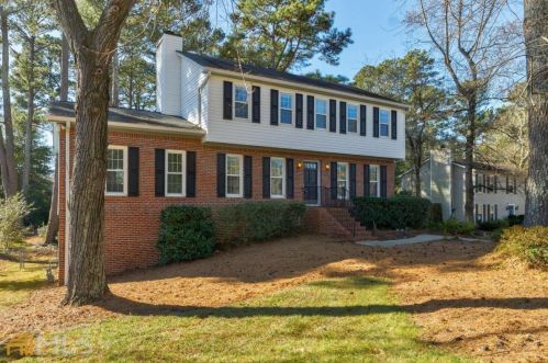 3220 Casteel Rd, Marietta, GA 30062-5307