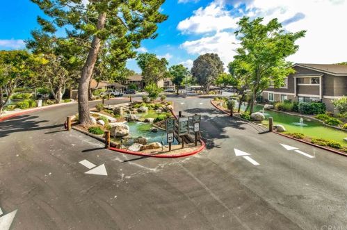 279 Streamwood, Irvine CA  92620-1944 exterior