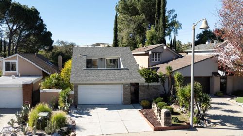 30758 Lakefront Dr, Calabasas, CA 91301-1934