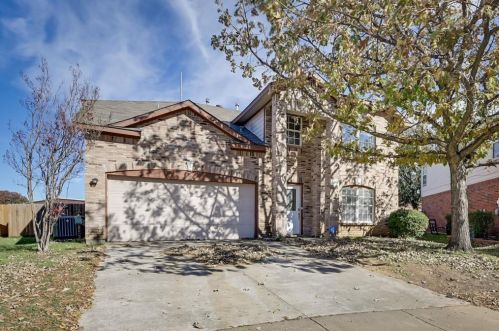 7337 Moon Ridge Ct, Fort Worth, TX 76133-8334