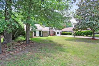 613 Longleaf Rd, Summerville SC  29483-2077 exterior