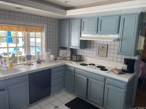 2532 Lark Ellen Ln, Anaheim, CA 92806-5606