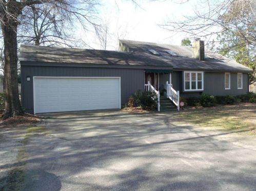 21 Woodland Ln, Saint Matthews, SC 29135-8522