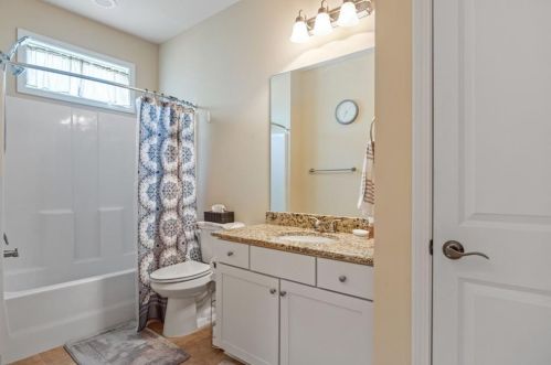 1566 Renaissance Dr, Conyers GA  30012-8024 exterior