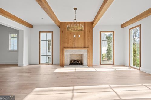 695 Moores Mill Rd, Atlanta GA  30327-0015 exterior