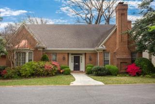 694 Clanlo Dr, Memphis, TN 38104-5067