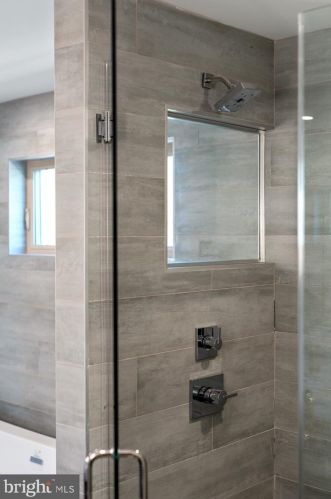 1342 19 St, Philadelphia PA  19146-4665 exterior