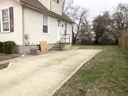 106 Gebert St, Cincinnati, OH 45215-4701