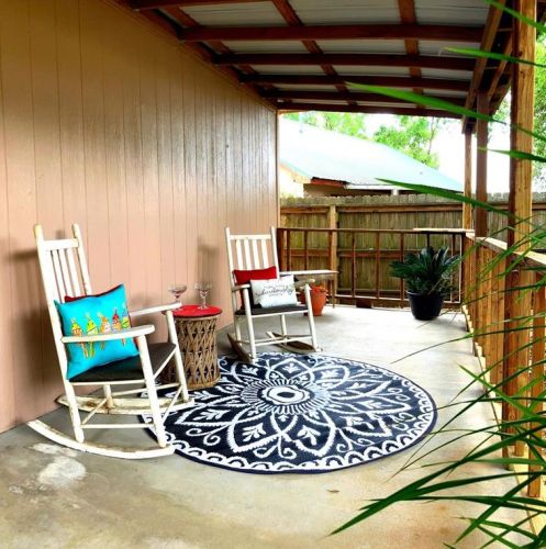 815 Tangle Oaks Dr, Bellvue TX  77418-2861 exterior