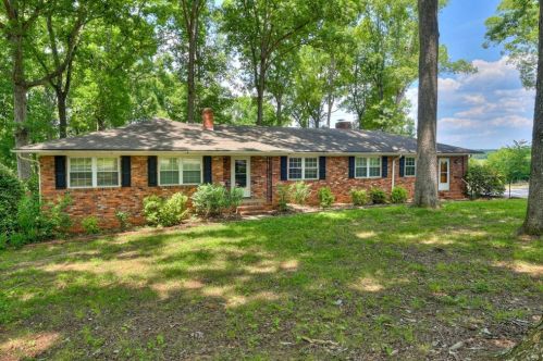 255 Pine Ln, Washington, GA 30673-4039