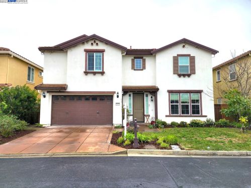 133 Sonas Dr, Hayward, CA 94542-7929