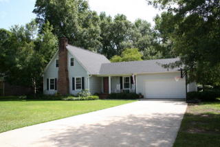 104 Limerick Rd, Greenwood, SC 29649-9576