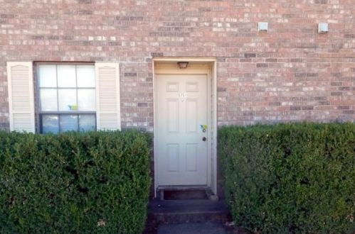 5751 Shadydell Dr, Fort Worth TX  76135-2047 exterior