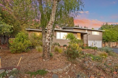 234 Woodview Dr, Ben Lomond, CA 95005-9543