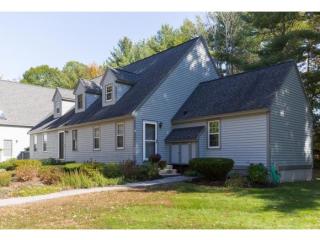 18 Glengarry Dr, Stratham, NH 03885-2131