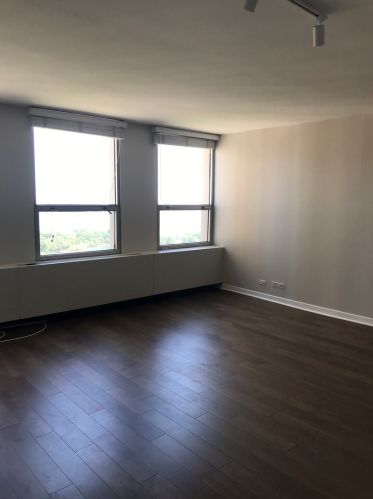 2626 Lakeview Ave, Chicago IL  60614-1809 exterior