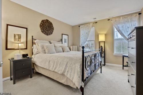 87 Thomastown Rd, Dover NJ 07803-3019 exterior