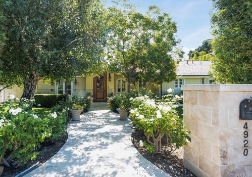 4920 Oak Lane Dr, Van Nuys, CA 91316-4001