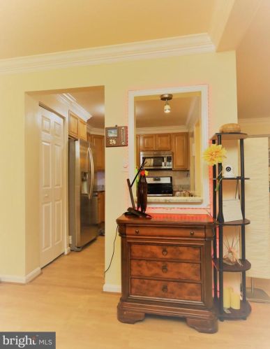 4404 Island Pl, Annandale VA  22003-4844 exterior