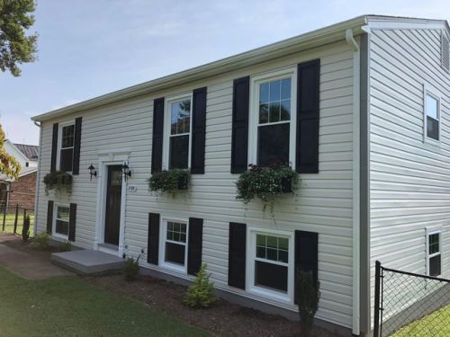 2108 Plum St, Salem, VA 24153-6202