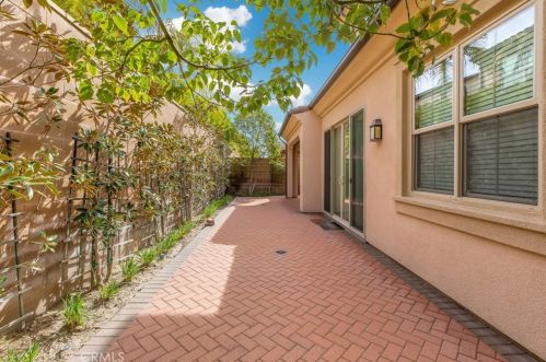 81 Kimbal, Irvine CA  92620 exterior