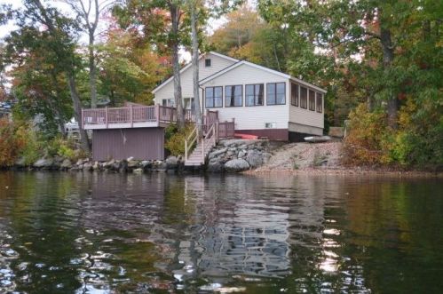 6 Scott Ln, Deerfield, NH 03037-1137