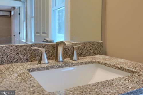 26 Vine St, Lancaster PA  17603-5259 exterior