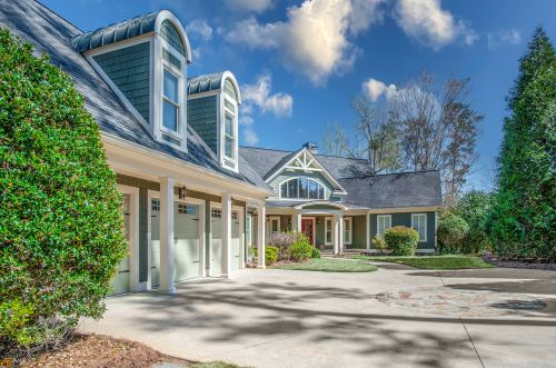 1180 Glen Eagle Dr, Reynolds Plantation, GA 30642-6103