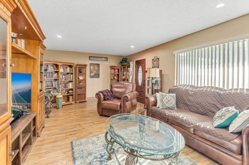 3159 Dolores St, Riverside CA  92504-4505 exterior