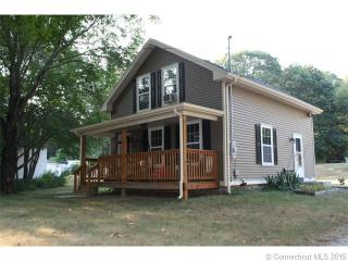 192 Walnut St, Putnam, CT 06260-2743