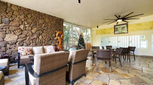 435 Seaside Ave, Honolulu HI  96815-2639 exterior
