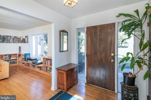 103 Linwood Cir, Princeton NJ  08540-3625 exterior