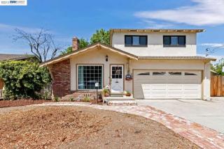 1389 P St, Livermore, CA 94551-1673