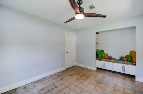 8208 Burrell Dr, Austin TX  78757-8339 exterior