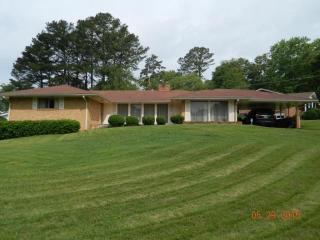 3909 Rosalind Ln, Chattanooga, TN 37416-2239