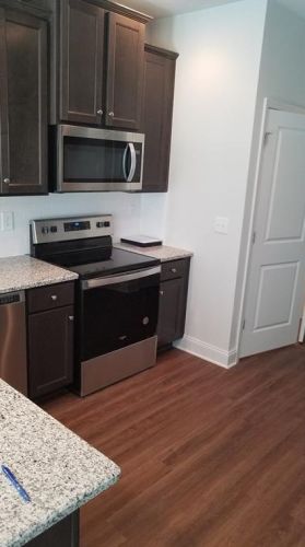 10172 Benton Woods Dr, Porterdale, GA 30014-3660