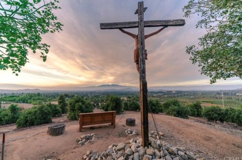 1559 Heather Ln, Riverside CA exterior